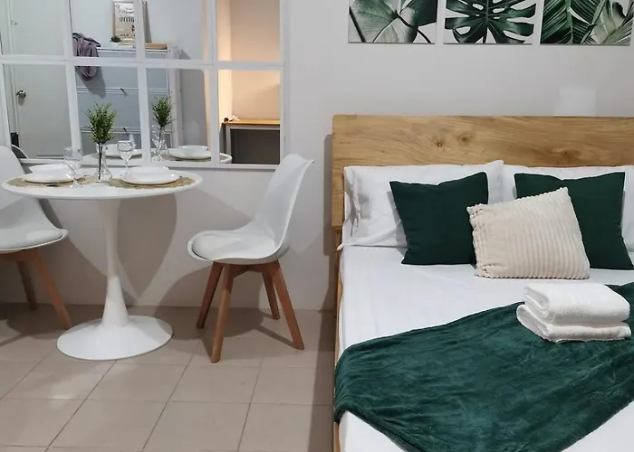 Isla Hiraya Staycation- Plumera Mactan Cebu Apartment Lapu-Lapu City